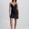 Calvin Klein Chemise De Nuit En Dentelle Et En Soie