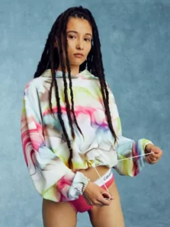 Calvin Klein Sweat à Capuche Court EntiÚrement Imprimé - Pride