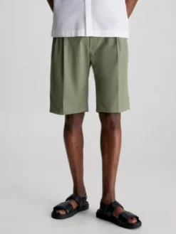 Calvin Klein Short Cargo Relaxed Plissé En Gabardine