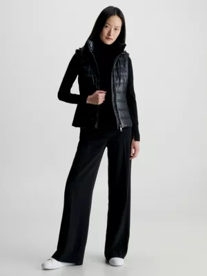 Calvin Klein Veste Sans Manches à Capuche Légère Cintrée – Image 6