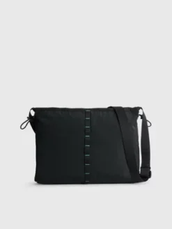 Calvin Klein Grand Sac En Bandoulière En Sergé Recyclé
